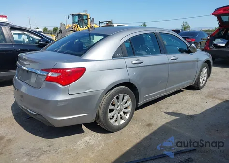 2014 Chrysler 200 Touring из США, поврежденный, VIN 1C3CCBBG8EN119598